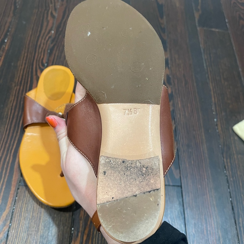 Gucci Brown and Tan Sandals - Picture 4 of 5